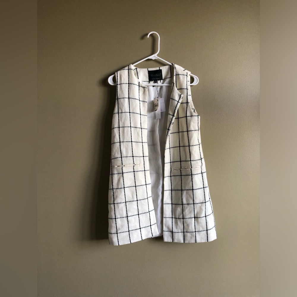 NWT Sanctuary Women White Patterned Vest Size XS